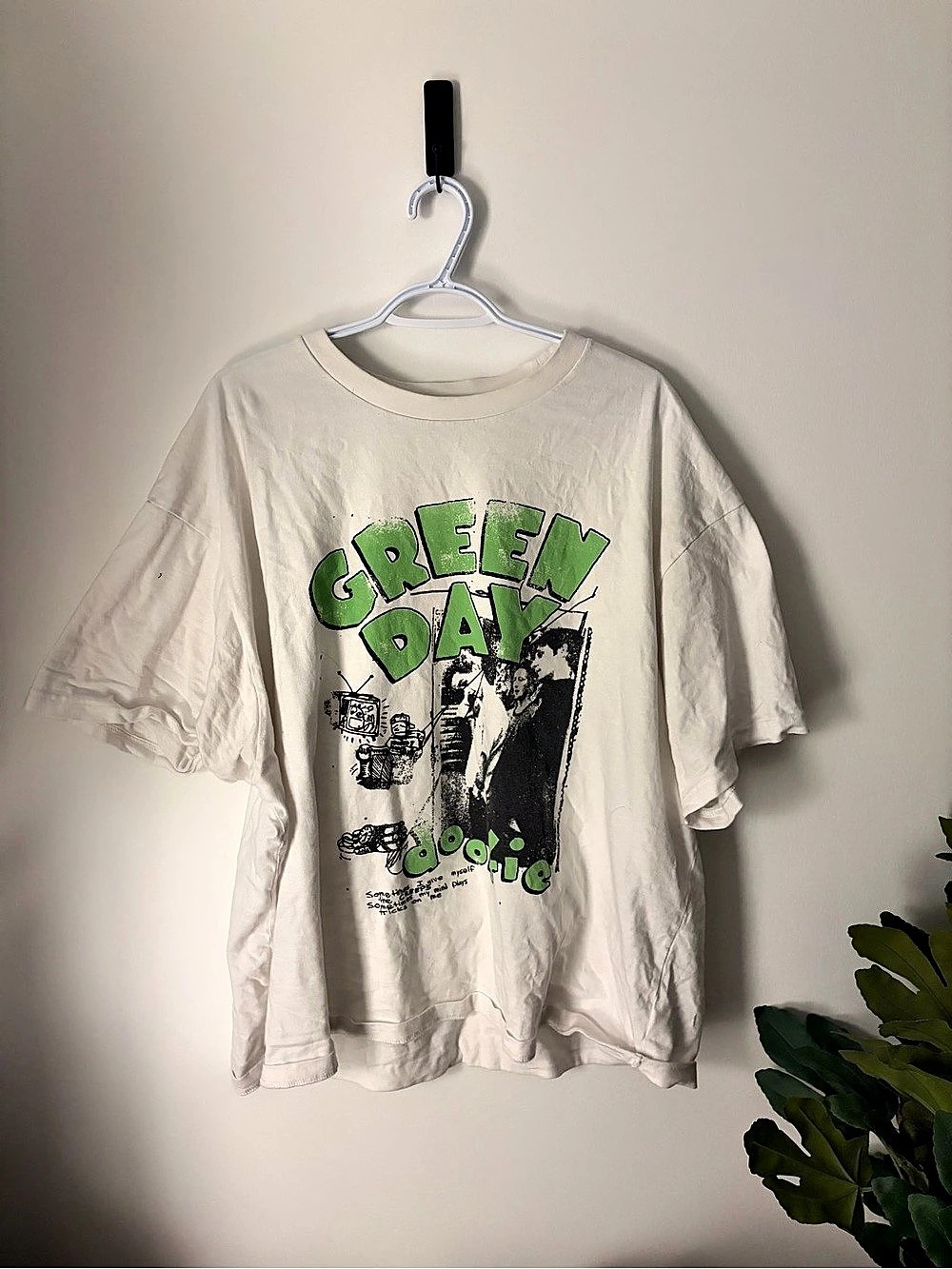 American Eagle AE Boxy Green Day Graphic T-Shirt XXL White